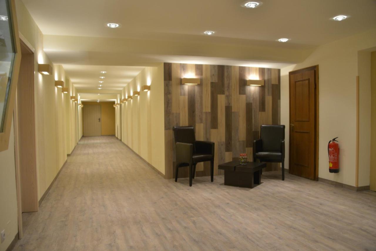 Hotel Alpenblick Kreischberg 장크트 로렌첸 오프 무라우 외부 사진
